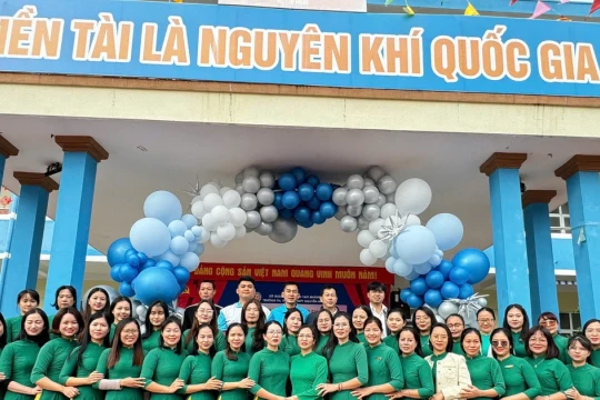 Trường liên cấp Nguyễn Bỉnh Khiêm lan tỏa tinh thần tri ân đội ngũ nhà giáo