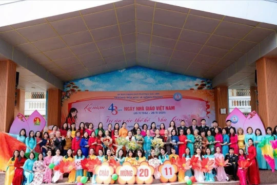 Niềm vui nghề 'trồng người'