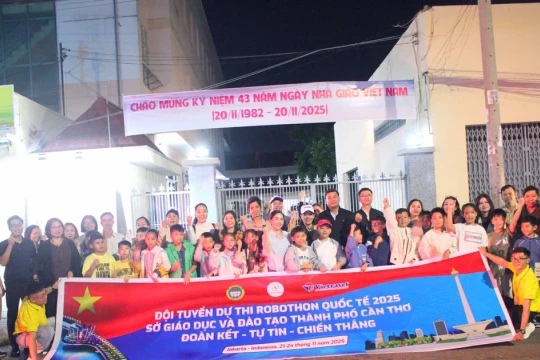 Học sinh TP Cần Thơ xuất quân tranh tài Cuộc thi Robothon quốc tế