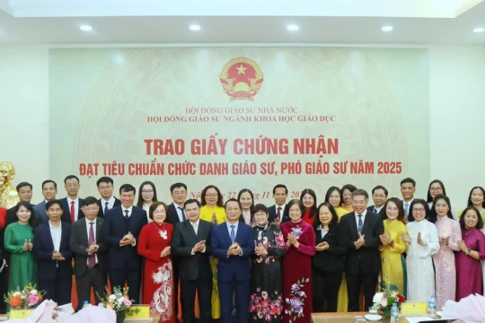 Vinh danh 31 Giáo sư, Phó Giáo sư ngành Khoa học giáo dục năm 2025