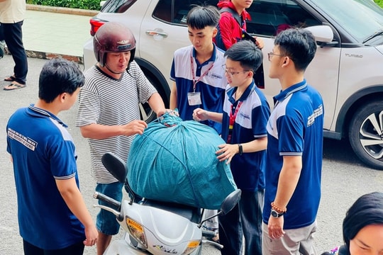 Nhiều trường đại học cấp tốc "tiếp sức" sinh viên, đồng bào vùng bão lũ