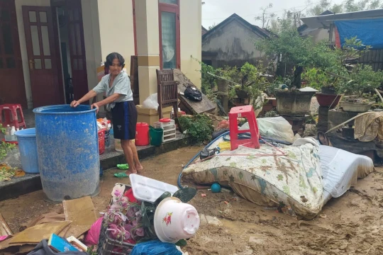 Người dân Gia Lai trắng tay sau lũ dữ