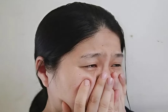 Phụ huynh Hà Nội chết lặng khi phát hiện hành động con trai học lớp 5: Con tôi "thối não" rồi phải không?