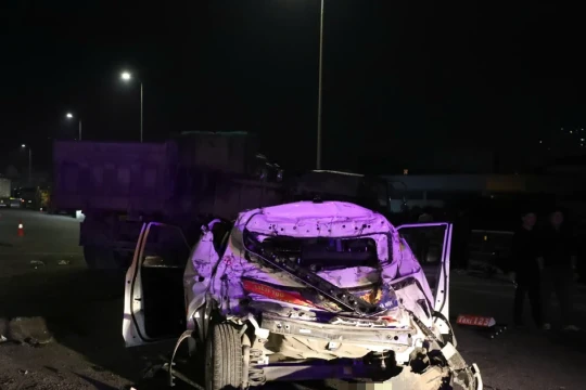 Hà Nội: Tai nạn liên hoàn giữa 5 ô tô, hai người bị thương