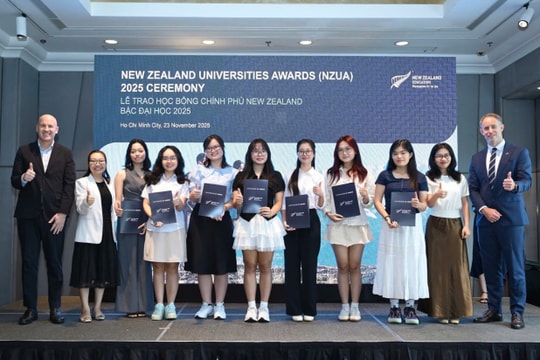8 học sinh đầu tiên giành học bổng toàn phần chính phủ New Zealand hệ đại học