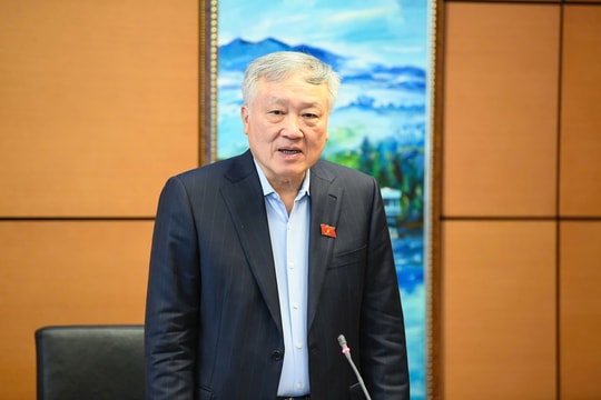 “Nhiều nơi vội vàng lắp ráp tiêu chí để biến trường cao đẳng thành đại học”