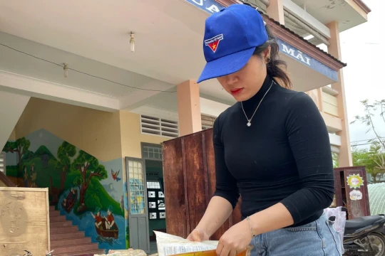 Hơn 400.000 quyển sách giáo khoa của học sinh Gia Lai bị trôi, hư hỏng do mưa lũ