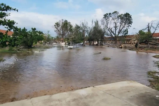 Thứ trưởng Lê Tấn Dũng: Trường học Đắk Lắk cần linh hoạt dạy học sau lũ