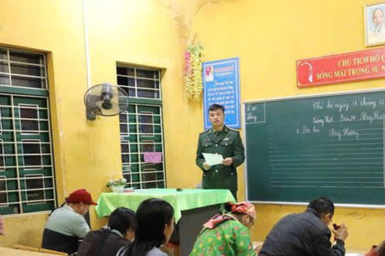 Sự chuyển mình của địa phương nhờ xóa mù chữ