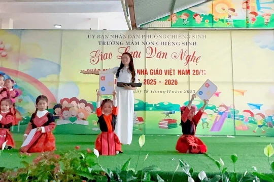 Sơn La chú trọng xây dựng cơ sở vật chất và phổ cập giáo dục