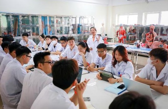 Giá trị người thầy vẫn là nền tảng trong thời đại AI