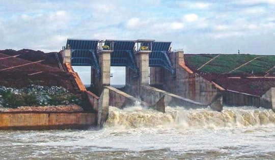 Sáng nay 27/11, cả 3 hồ chứa nước ở TP HCM cùng xả lũ