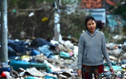 Khung cảnh hoang tàn, nhếch nhác tại vùng trũng nhất ở Tuy Hòa sau lũ dữ