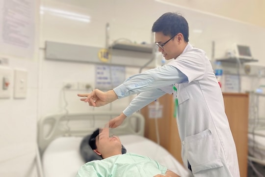 Nam sinh 19 tuổi đau đầu dữ dội 1 tuần, phát hiện huyết khối hiếm gặp
