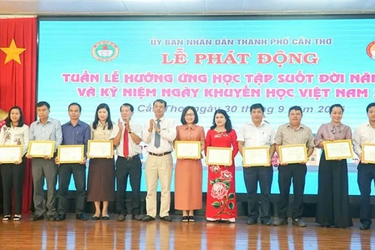 Lan tỏa tinh thần ‘học không bao giờ cùng’