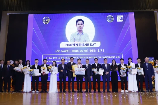 Chủ nhân Giải CSC Award 2025 gọi tên nam sinh cơ khí
