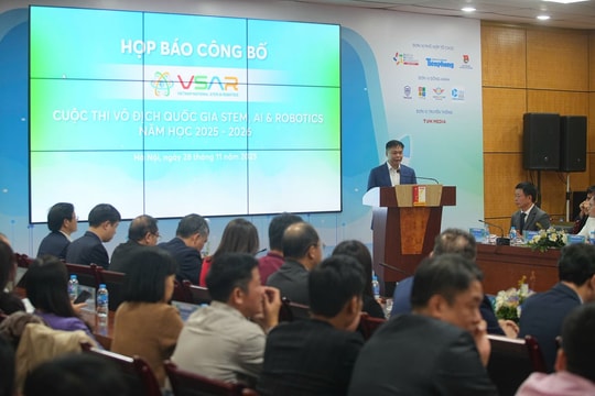 Khởi động cuộc thi Vô địch Quốc gia STEM, AI và Robotics 2025-2026