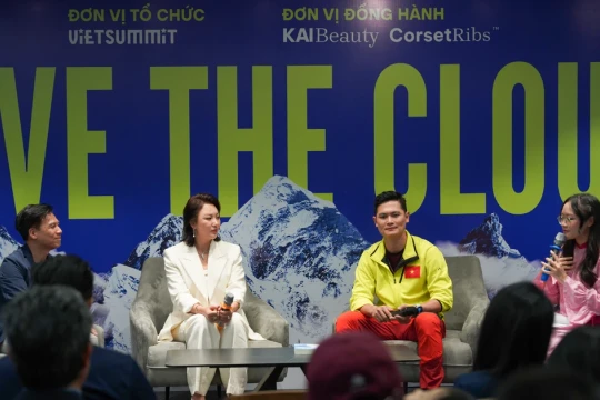 Ba người Việt chinh phục những đỉnh cao và bài học vượt giới hạn cho thế hệ trẻ