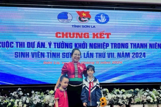 Cô giáo 'dám nghĩ dám làm' mở cơ hội việc làm cho phụ nữ địa phương
