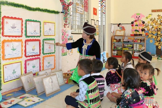 Giáo viên xã biên giới được giao đất ở có thu tiền không qua đấu giá