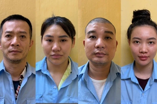 Phát hiện nhiều người dương tính ma túy, khí cười tại quán Karaoke Monaza