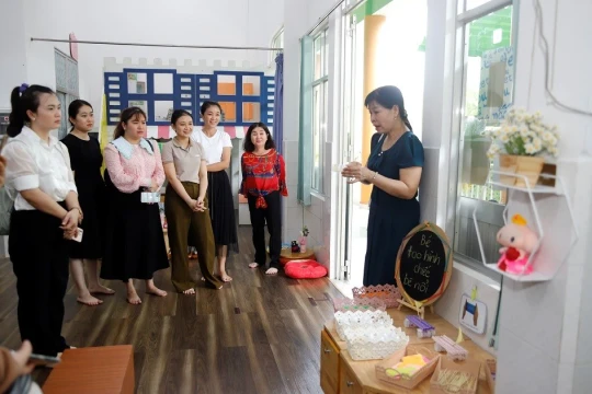 Đồng Tháp nâng cao năng lực dạy học STEM cho giáo viên mầm non