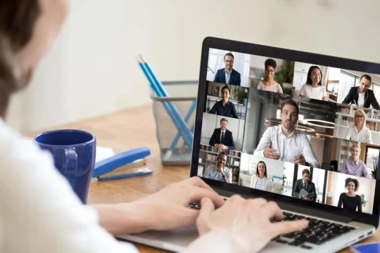 Chuẩn bị cho tương lai: Giới trẻ chủ động 'tái tạo' kỹ năng