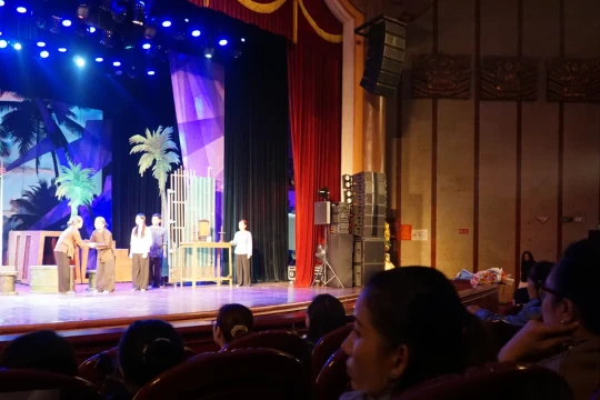 Vui - buồn cùng tuồng và dân ca kịch