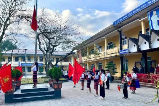 Phát triển Trường dân tộc nội trú ở TP Huế với mục tiêu chuẩn quốc gia bền vững