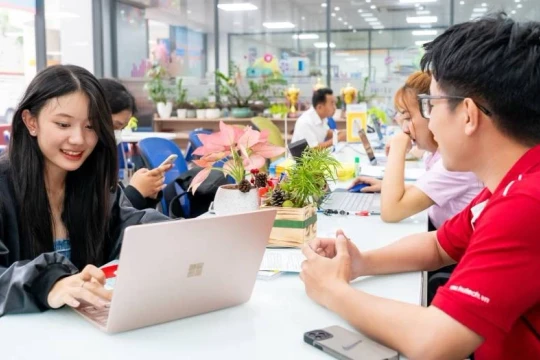 Học trung cấp hệ 2 năm vừa học vừa làm có được miễn hoặc giảm học phí?