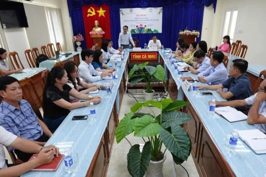 Triển khai dự án Giáo dục bình đẳng giới và Biến đổi khí hậu tại Cà Mau