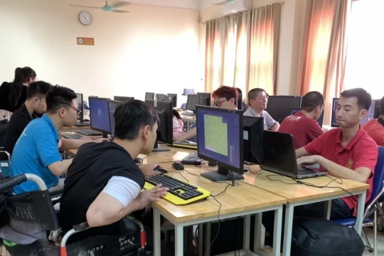 Có còn được miễn học phí sau khi thực hiện chính quyền 2 cấp?