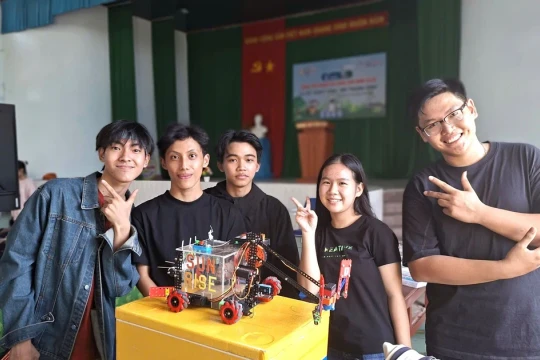 Những lớp học cầu nối hướng nghiệp