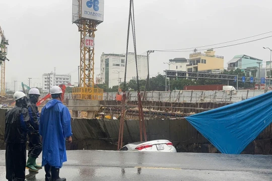 Đà Nẵng tạm dừng thi công dự án Capital Square sau vụ ‘hố tử thần nuốt ô tô’