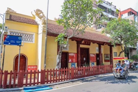 Hà Nội triển khai thu phí tham quan tại đền Bạch Mã và đình Kim Ngân