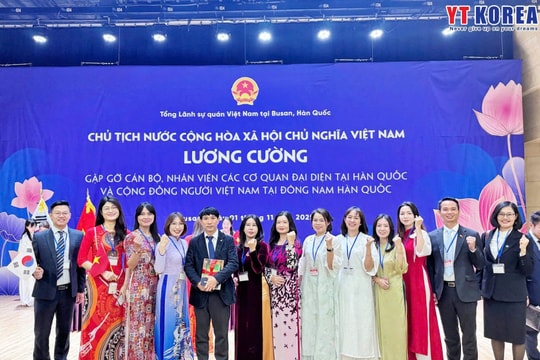 Tổng Giám đốc YT Korea gặp Chủ tịch nước Lương Cường với cộng đồng người Việt tại Hàn Quốc.