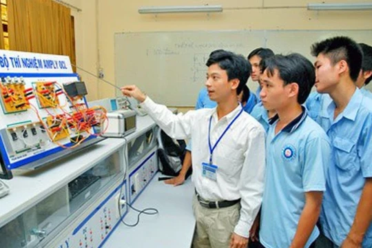 Chuẩn nghề giáo dục thường xuyên