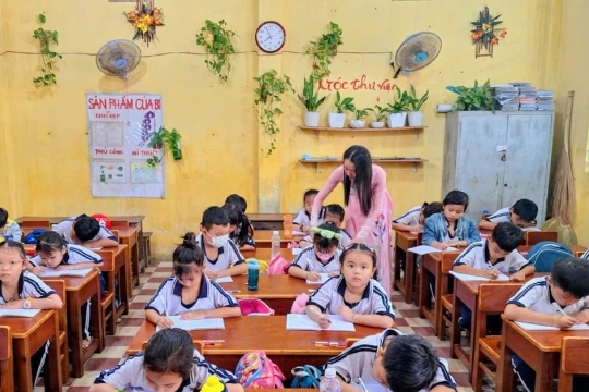 An Giang phân quyền chuyển công tác viên chức trong ngành Giáo dục