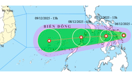 Áp thấp nhiệt đới giật cấp 8 sắp vào Biển Đông