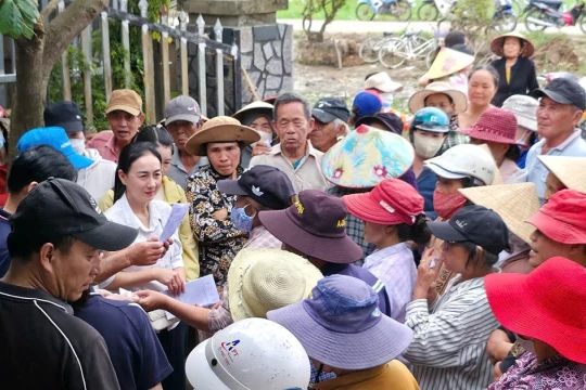 Thầy, trò và phụ huynh hướng về vùng lũ Đắk Lắk