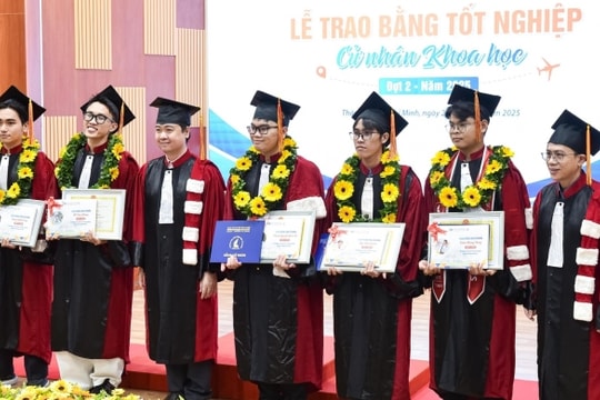 Những sinh viên đầu tiên tốt nghiệp ngành Trí tuệ nhân tạo