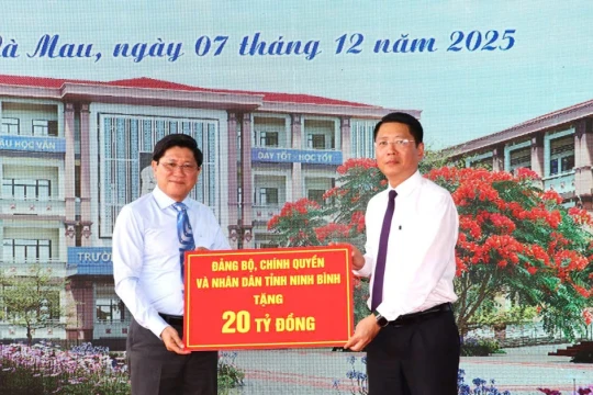 Tỉnh Ninh Bình hỗ trợ Cà Mau 20 tỷ đồng nâng cấp trường học đạt chuẩn quốc gia