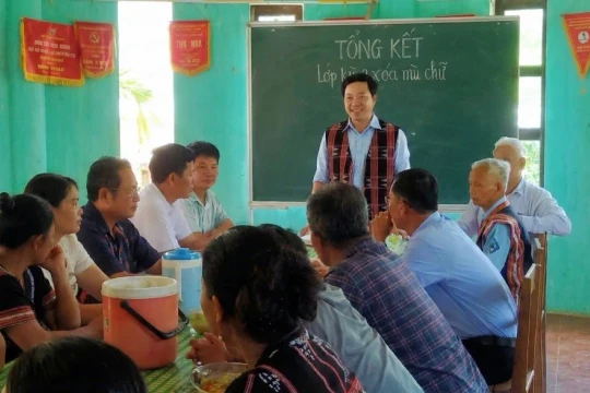 ‘Chìa khóa vạn năng’ mang ánh sáng tri thức đến đồng bào vùng cao