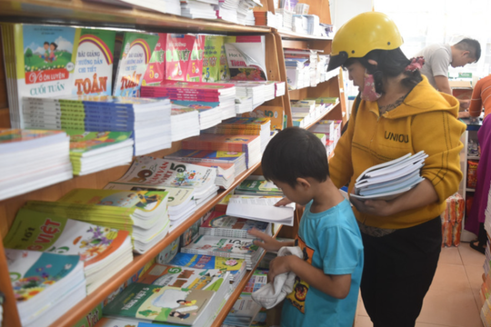 Sự ổn định của giáo dục bắt đầu từ việc lựa chọn một bộ sách giáo khoa