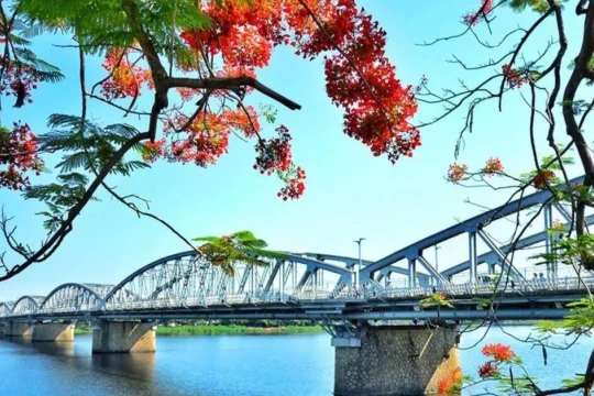 Những thầy giáo xứ Huế thủy chung với 'nàng thơ' về tuổi học trò