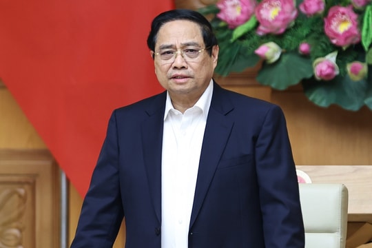 Thủ tướng: Xây, sửa nhà cho dân bị thiệt hại do bão lũ, thiếu mấy cũng phải làm