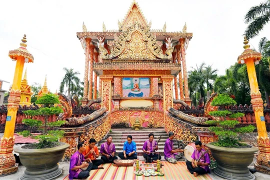 Giữ gìn di sản văn hóa phi vật thể nhạc trống lớn của dân tộc Khmer ở Cà Mau