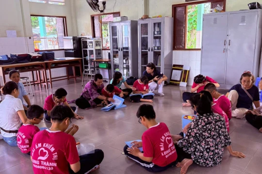 Gõ cửa tri thức bằng hành trình lưu động sách