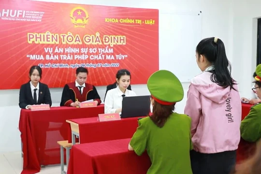 Bỏ xét tổ hợp C00 khối ngành nhân văn - xã hội: Tín hiệu dịch chuyển trong tuyển sinh