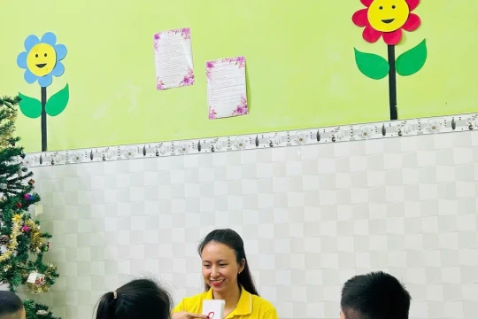 Cô giáo trẻ cùng hành trình "đi chậm" với những trái tim đặc biệt